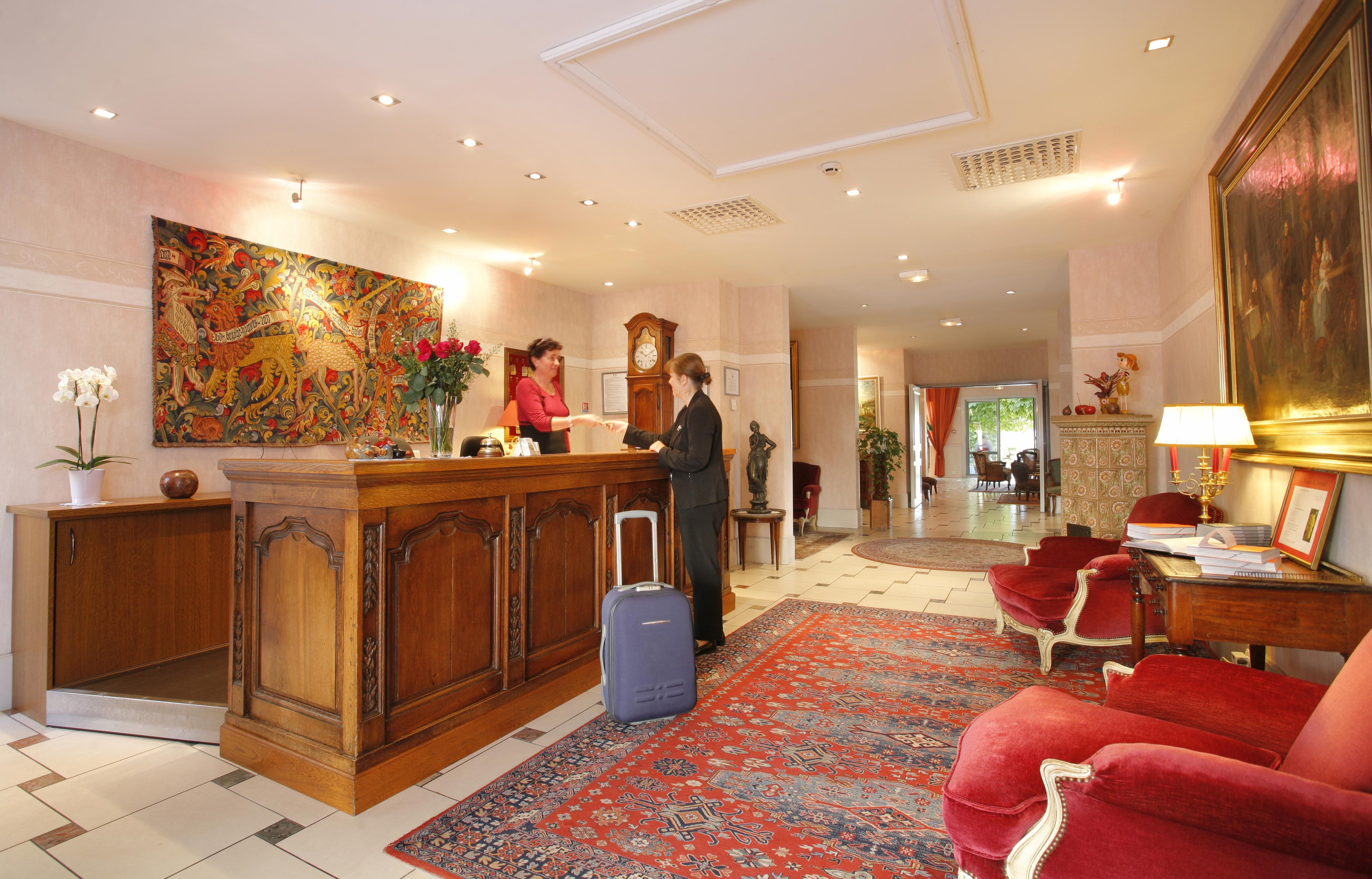 Hotel Beau Rivage Condrieu Кондриё Экстерьер фото