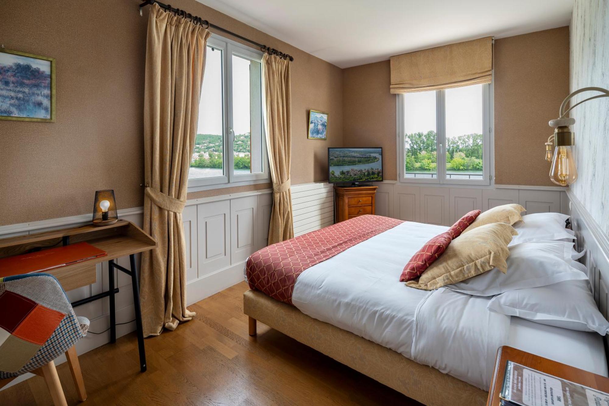 Hotel Beau Rivage Condrieu Кондриё Экстерьер фото